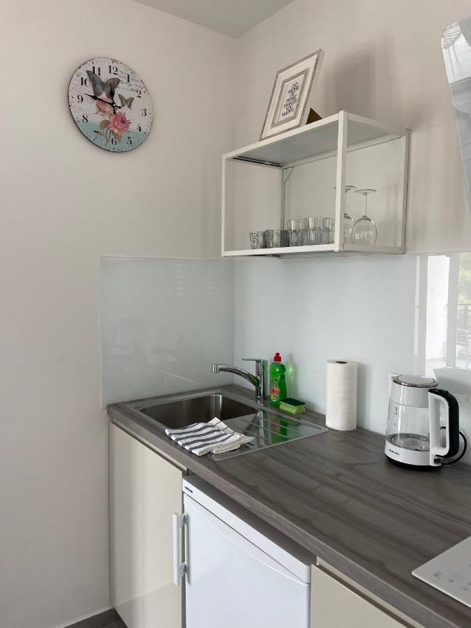 Sandra Apartments Makarska Buitenkant foto