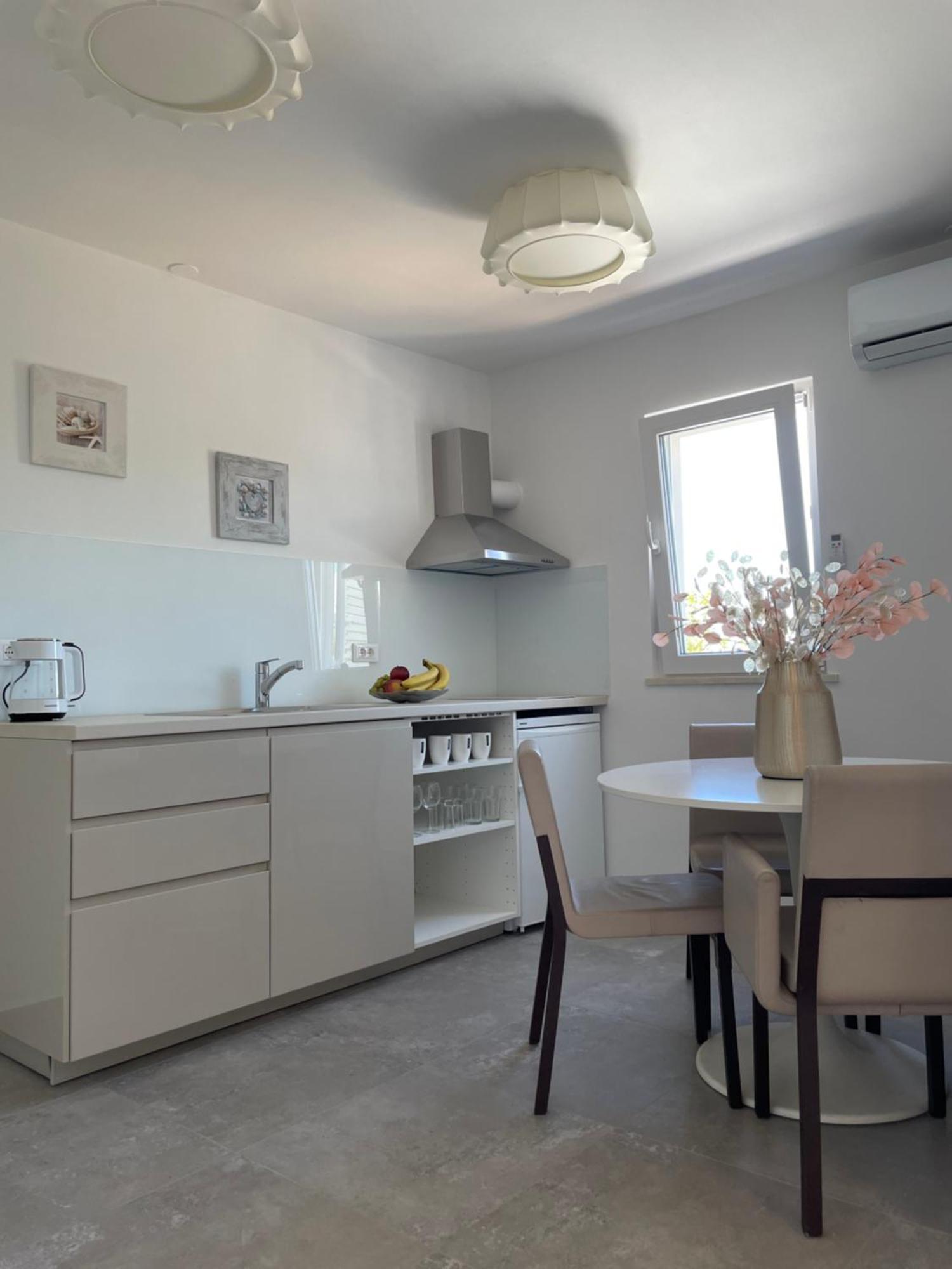 Sandra Apartments Makarska Buitenkant foto