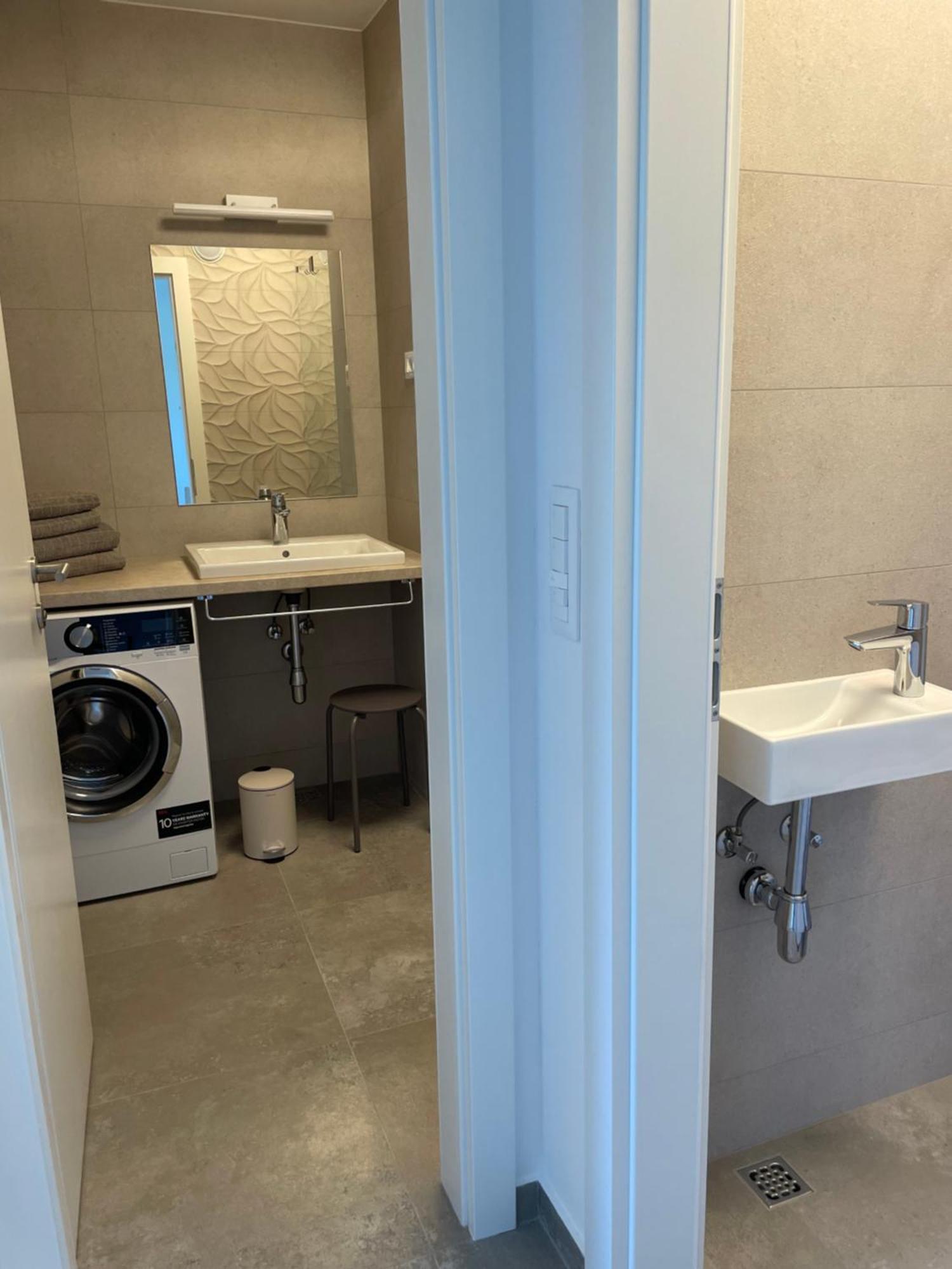Sandra Apartments Makarska Buitenkant foto